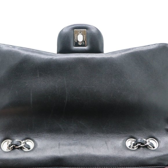 CHANEL Jumbo Lambskin Black Classic Flap Bag - Picture 16 of 16